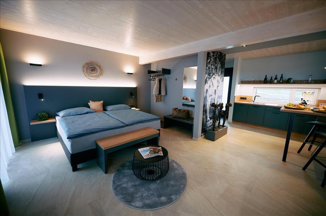 Apartments Vineyard19 Retz Bagian luar foto