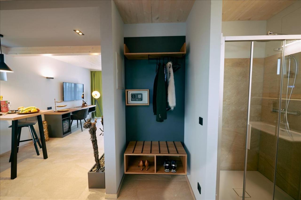 Apartments Vineyard19 Retz Bagian luar foto