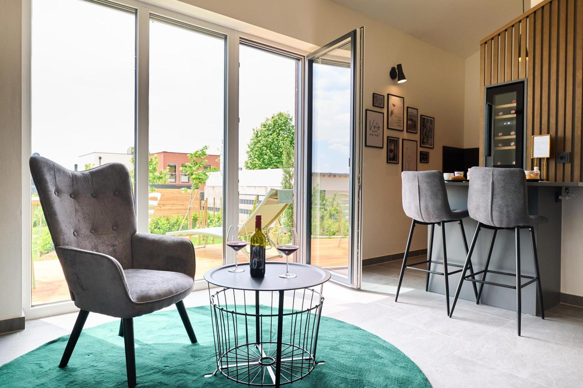 Apartments Vineyard19 Retz Bagian luar foto